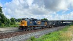 CSX 4576 leads B157.